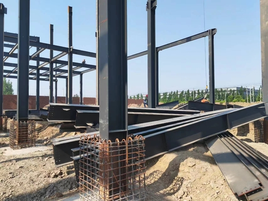 As construções fabricadas de aço de Resistanc do vento ordenham o gado de leiteria acobardam a construção de exploração agrícola derramada