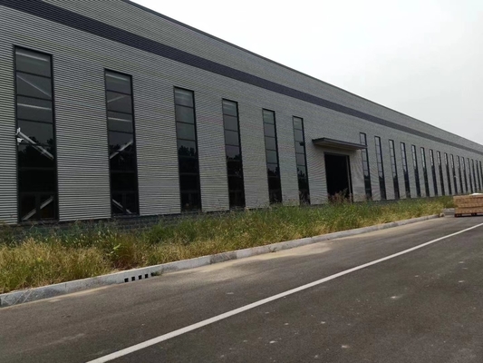 Armazém de aço da casa pré-fabricada robusta com porta de rolamento