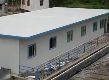 Casa de armação de aço clara de pintura do calibre que processa a oficina com guindaste