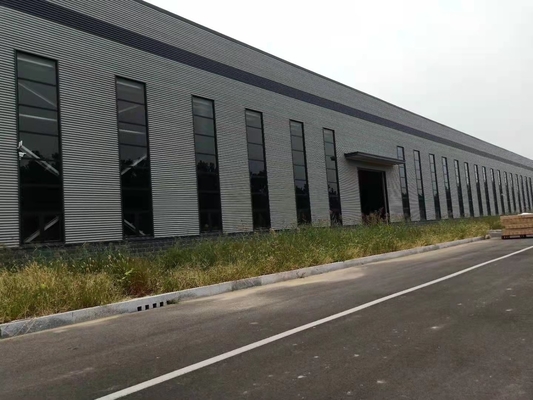 A armação de aço da luz de Q235 Q355 estrutura a construção da vertente do armazém