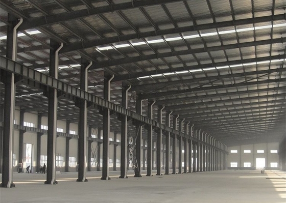 Armazém pré-fabricado galvanizado quente do metal da fábrica da oficina da construção de aço de Q355B